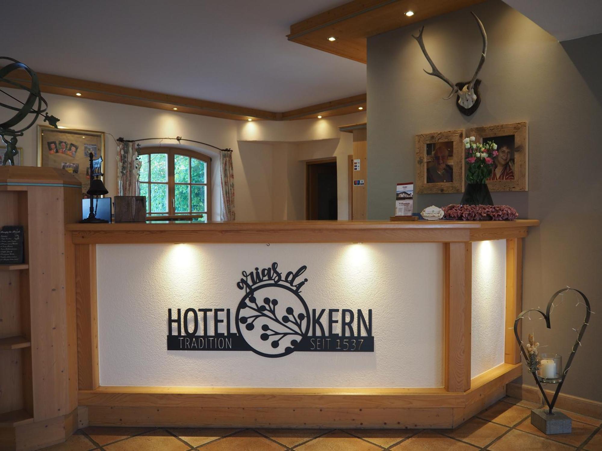 Hotel Garni Kern Halfing Exteriér fotografie